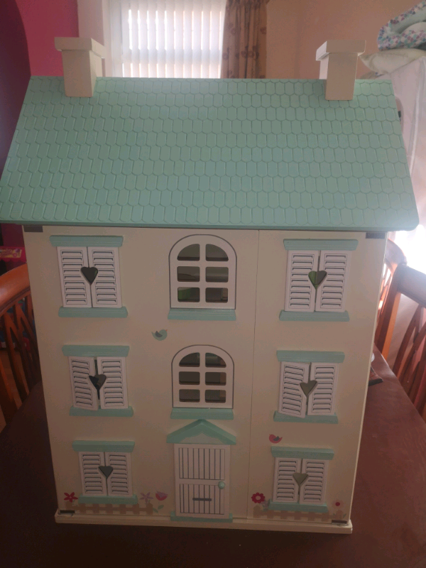light up dolls house